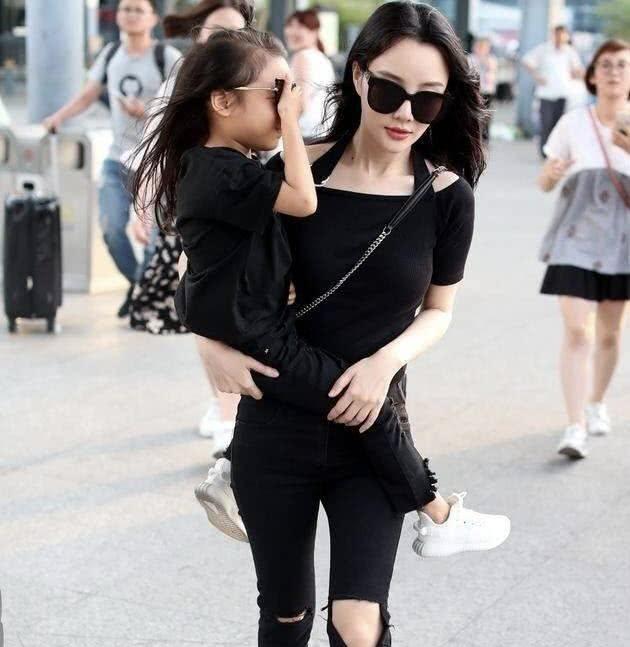 娱乐吃瓜718李小璐,娱乐吃瓜718事件深度解析